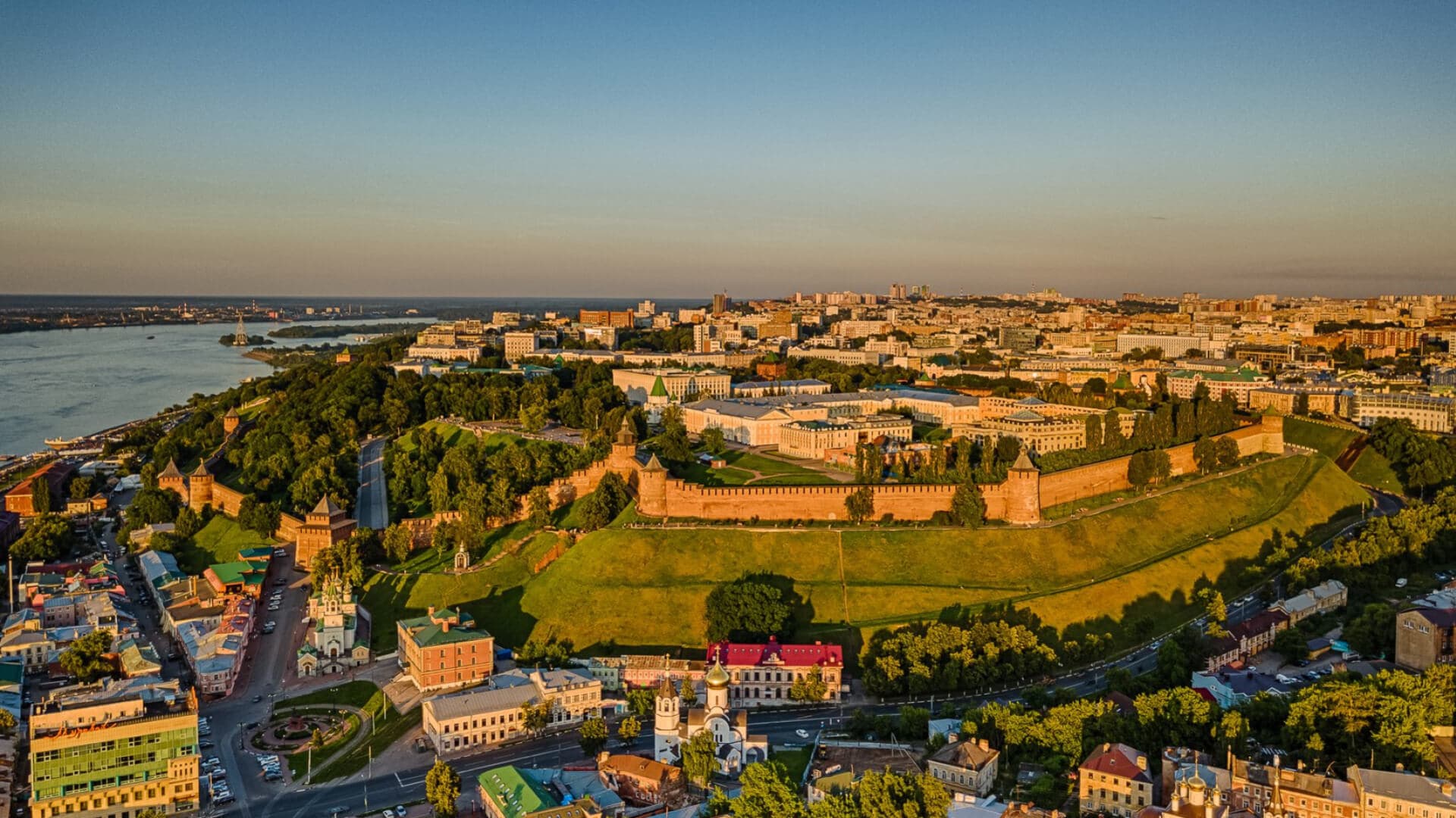 Путешествие по главным достопримечательностям Нижнего Новгорода всего за один день