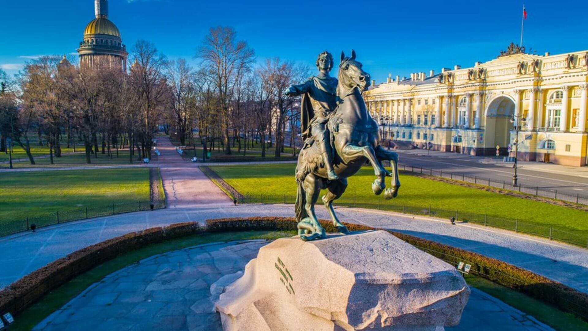 Призраки Санкт-Петербурга: прогулка по самым мистическим местам города