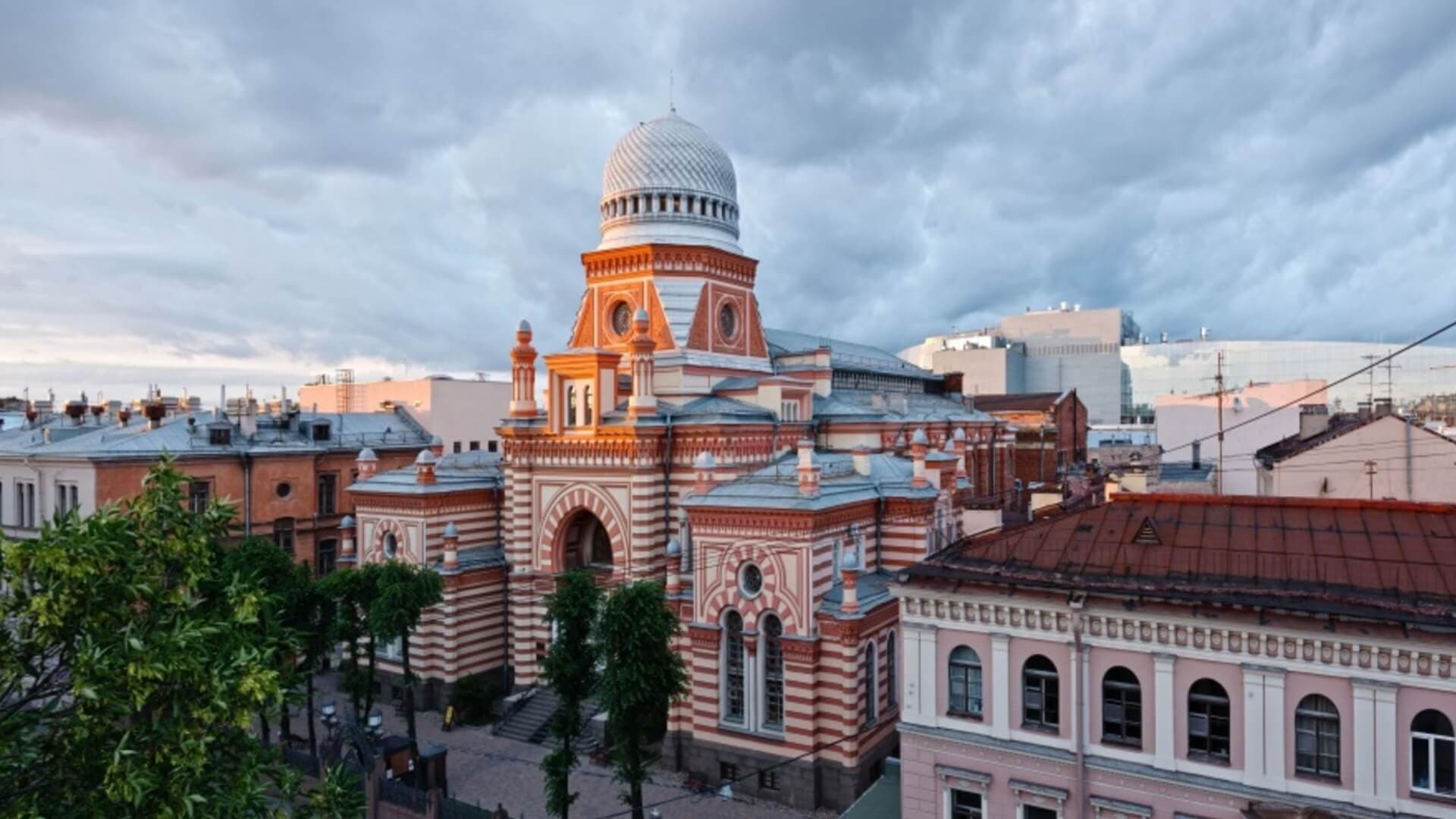 Петербургская Коломна: от Мариинского театра до квартиры Блока