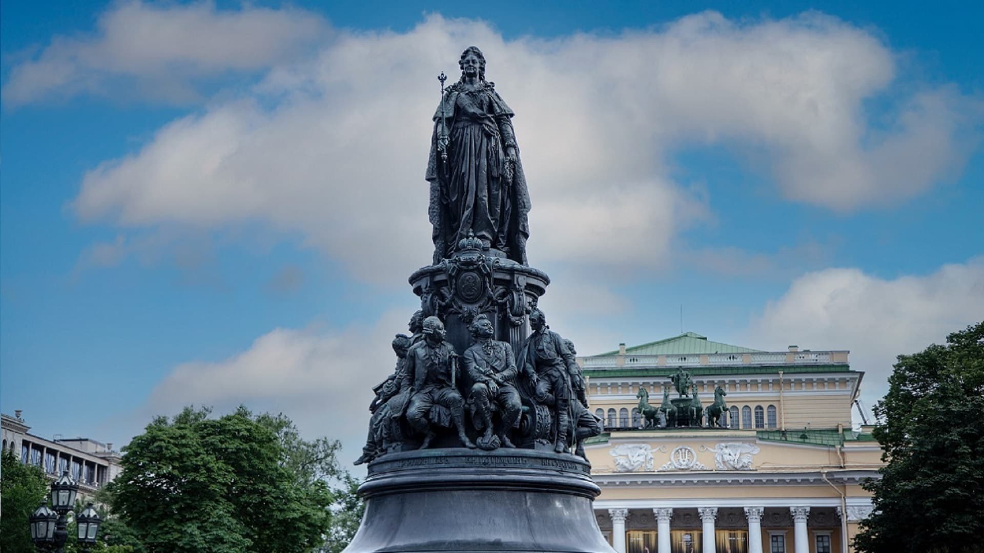 7 знаменитых театров в центре Санкт-Петербурга