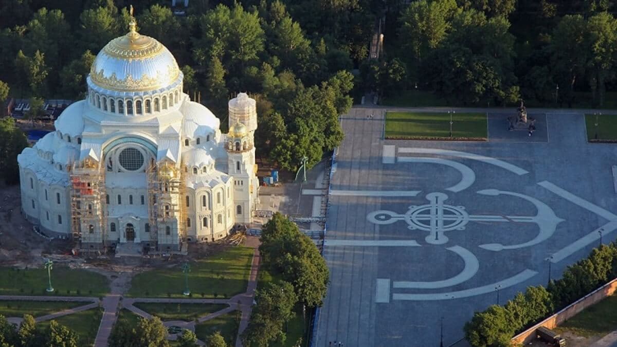 Якорная площадь