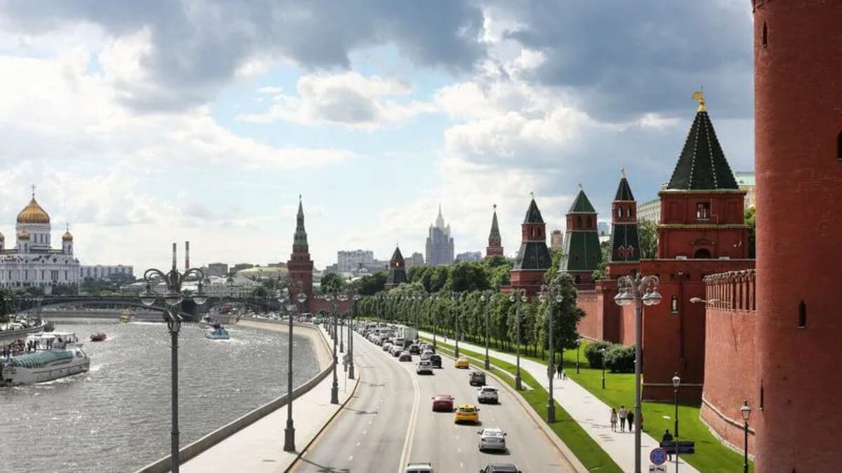 Прокат по Кремлевской набережной