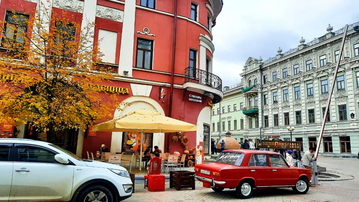 Пешеходная улица Баумана