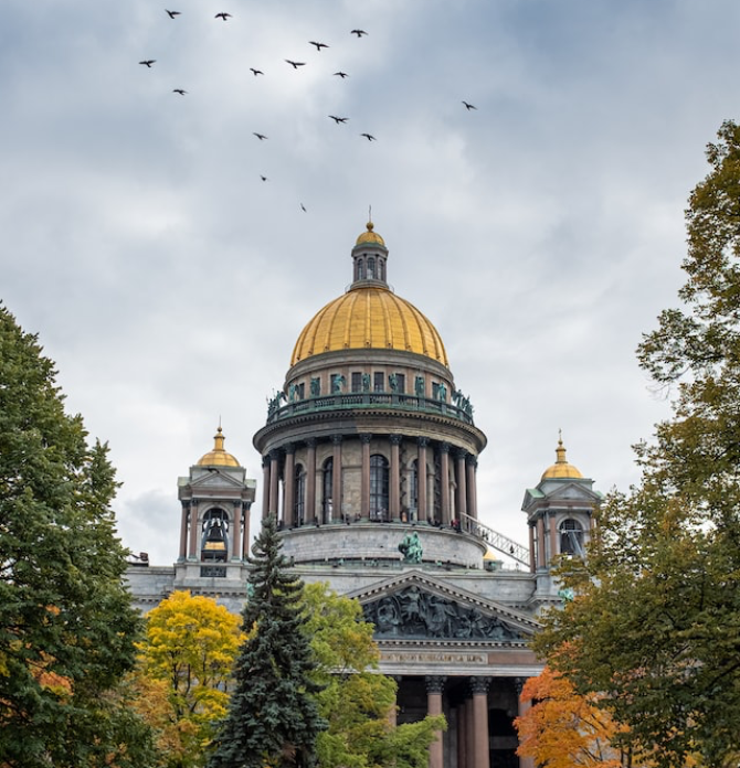 Места для красивых фотографий в осеннем Петербурге
