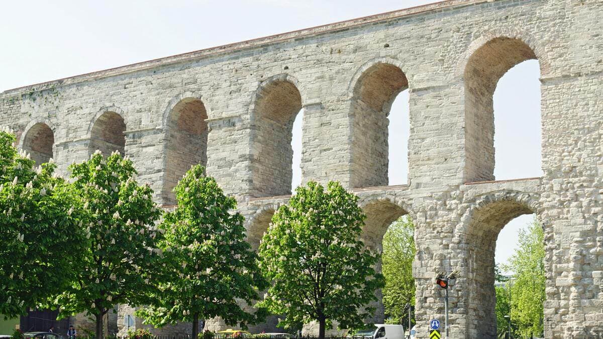 Акведук Валента