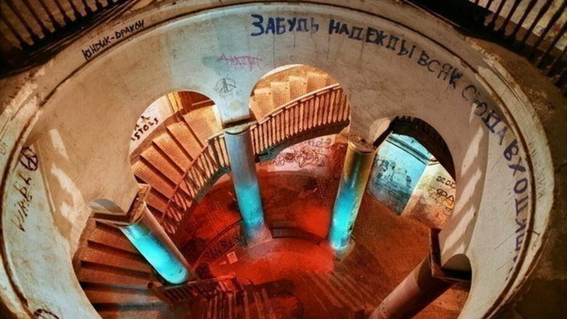 Призраки Санкт-Петербурга: прогулка по самым мистическим местам города Призраки Санкт-Петербурга: прогулка по самым мистическим местам города