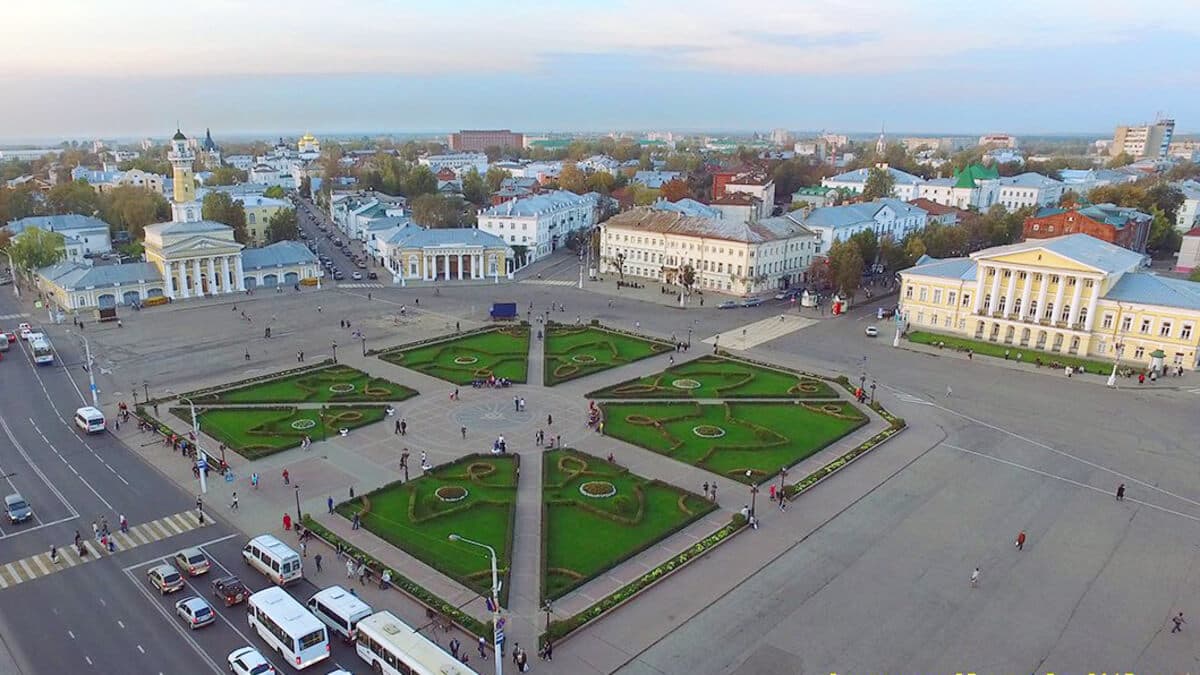 Сусанинская площадь Сусанинская площадь