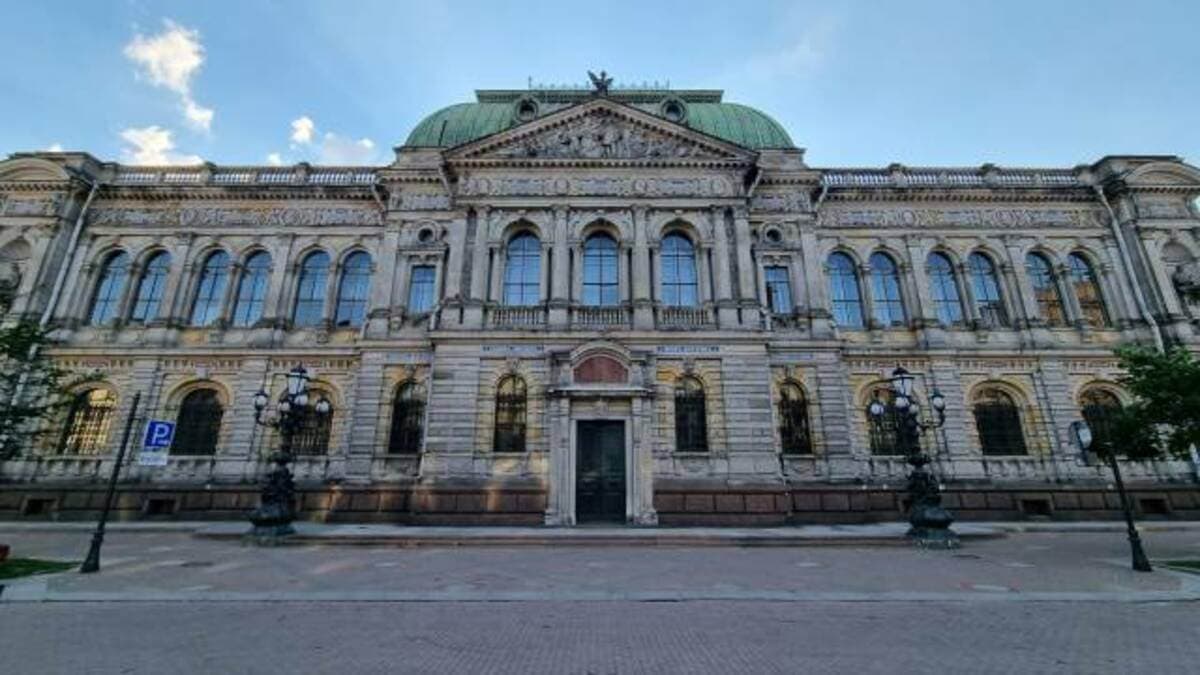 Санкт-Петербургская государственная художественно-промышленная академия им. А. Л. Штиглица Санкт-Петербургская государственная художественно-промышленная академия им. А. Л. Штиглица