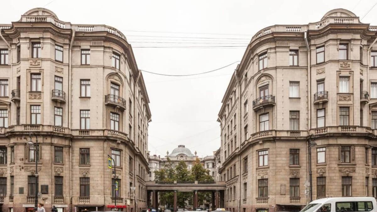 Дом трёх Бенуа Дом трёх Бенуа