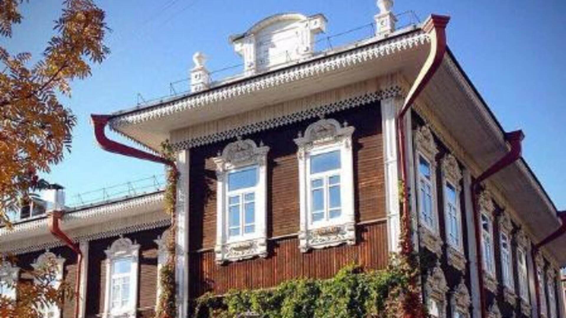 Исследуя центр — маршрут по улице Ленина Исследуя центр — маршрут по улице Ленина