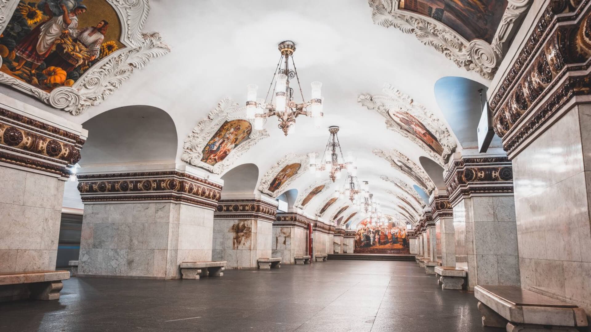 Семь самых красивых станций московского метрополитена Семь самых красивых станций московского метрополитена